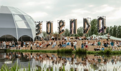 Bus naar Soenda Festival 2026