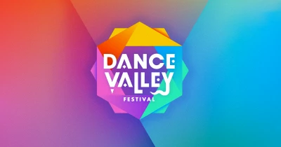 Busreis naar Dance Valley