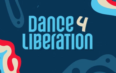 Busreis naar Dance4Liberation